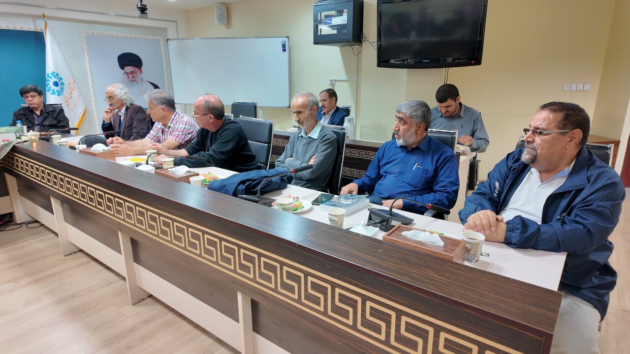 محفل ادبی استاد محبت در کتابخانه امیرکبیر برگزار شد