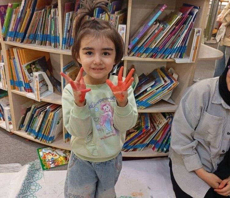 کارگاه «لبخند دختران آفتاب» در بخش کودک کتابخانه پارکشهر تهران