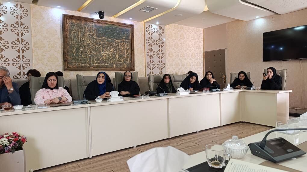 سعدی ترازوی اندیشه و هنر در نظم و نثر فارسی است
