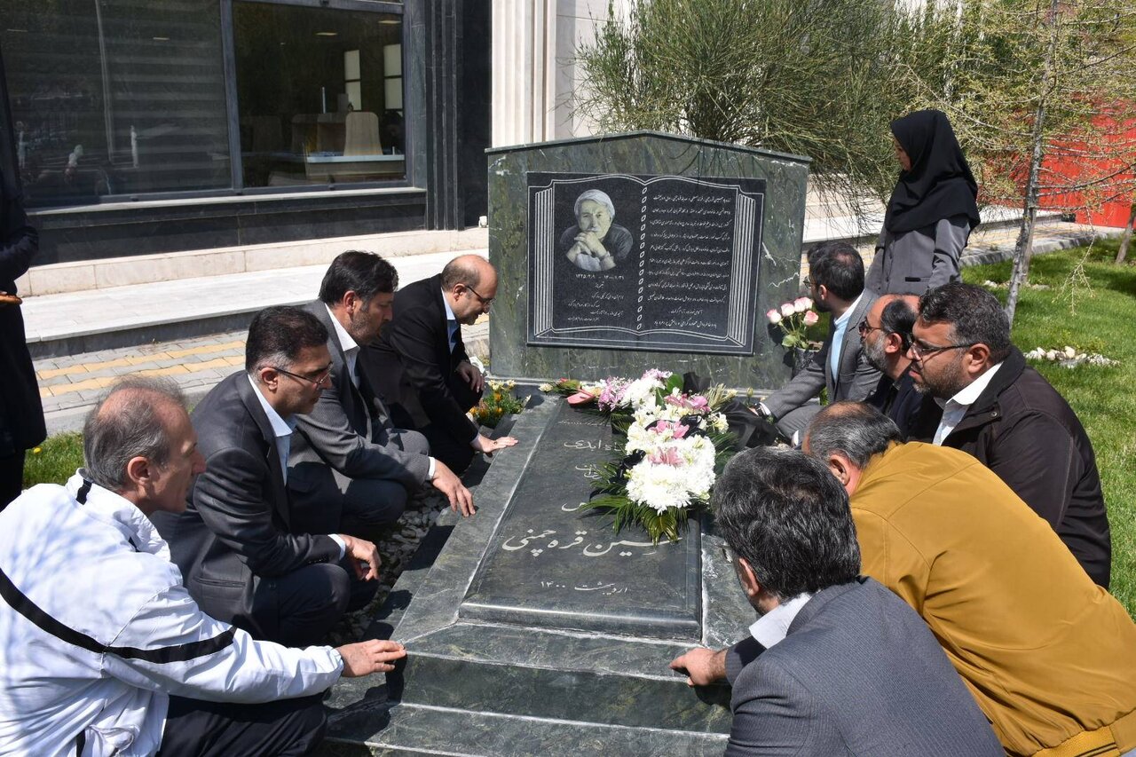 گرامیداشت پنجمین سالگرد درگذشت خیر کتابخانهساز «حسین قره چمنی» با حضور مدیرکل کتابخانههای آذربایجان شرقی