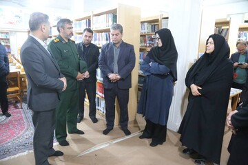 کتابخانه عمومی ملاصدرا/ شهرستان فاروج