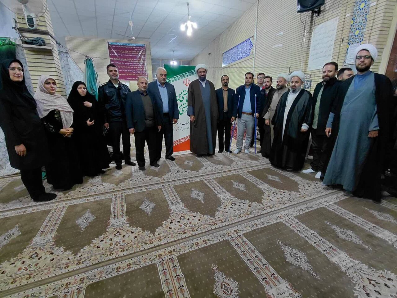پویش «ایستاده برای ایران» در درگزین برگزار شد
