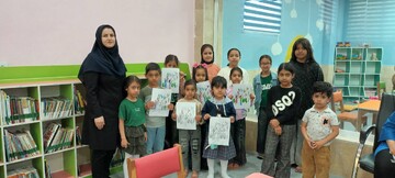 برنامه نقاشی و رنگ آمیزی برای کودکان و نوجوانان کتابخانه هدهد سفید رباط‌ کریم