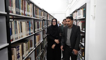 یک قرن دانایی: آیین بازگشایی کتابخانه عمومی شریعتی مشهد و رونمایی از تمبر آن