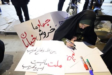 در ادامه برنامه های فرهنگی موکب «ایستاده برای ایران» اداره‌کل کتابخانه‌های عمومی استان