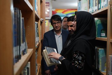بازدید از کتابخانه عمومی شریعتی نیشابور