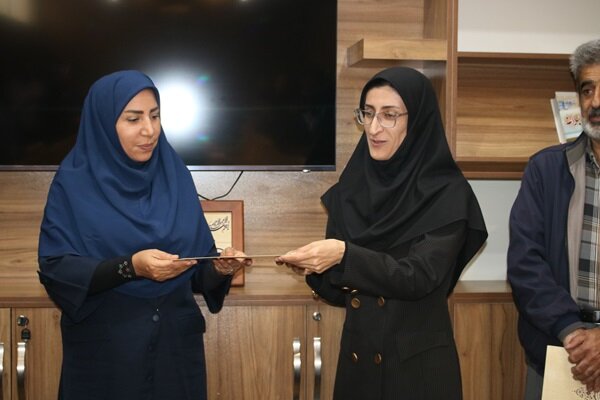نشست شورای اداری ستاد اداره‌کل کتابخانه‌های عمومی چهارمحال و بختیاری برگزار شد