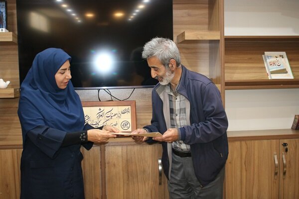 نشست شورای اداری ستاد اداره‌کل کتابخانه‌های عمومی چهارمحال و بختیاری برگزار شد