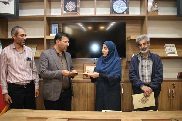نشست شورای اداری ستاد اداره‌کل کتابخانه‌های عمومی چهارمحال و بختیاری برگزار شد