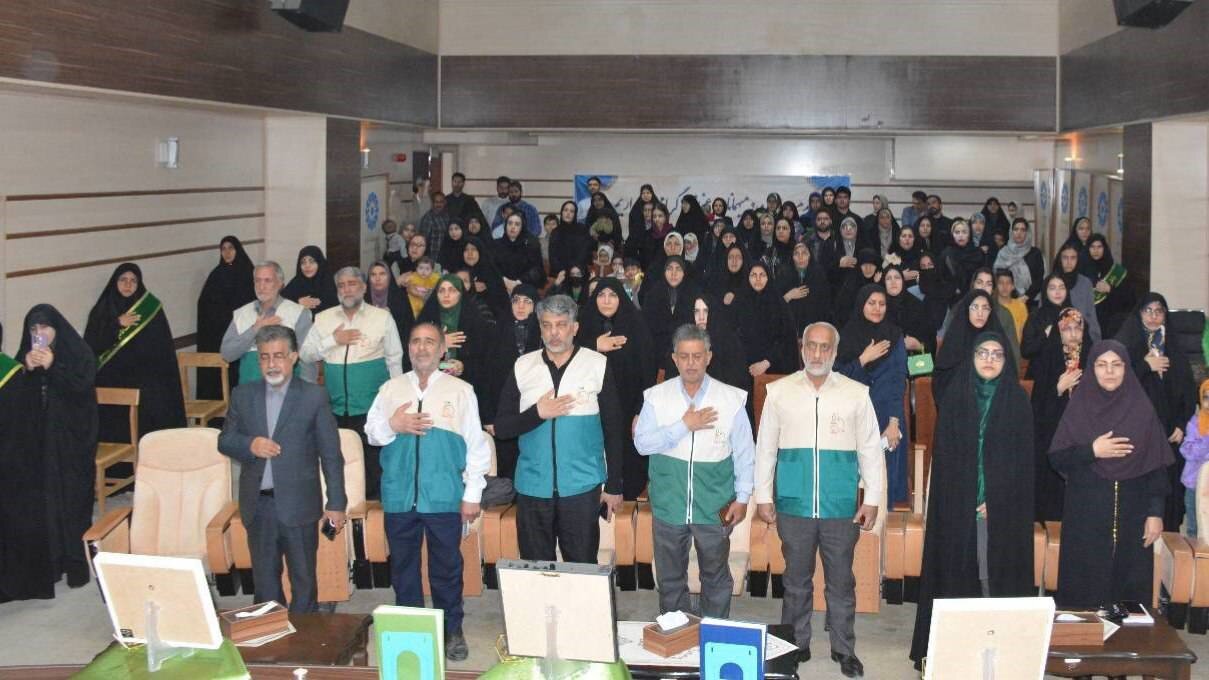 ویژه‌برنامه «شکوه مادری» در کتابخانه عمومی امیرکبیر کرمانشاه برگزار شد