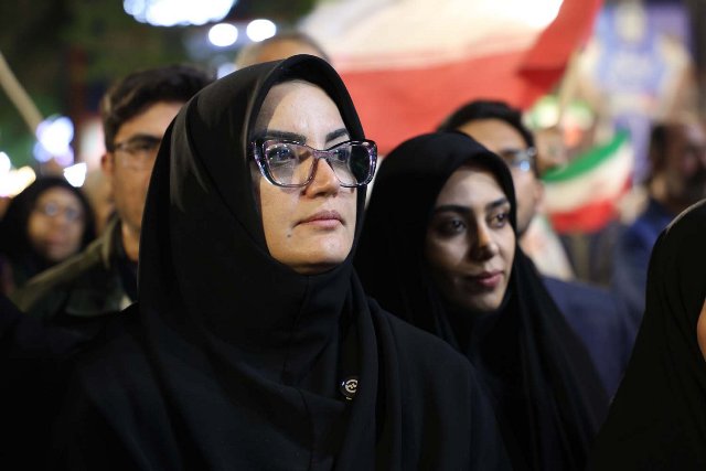 بازدید میدانی دبیرکل از فعالیت کتابخانه سیار در اجتماعات شبهای شاهرود