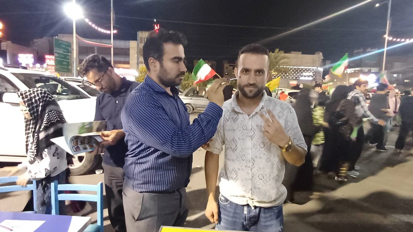 اجرای برنامه‌های فرهنگی و ترویجی از سوی کتابداران خوزستانی در تجمعات شبانه مردم