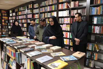 بازدید از کتابخانه سیار شاهرود