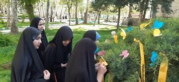به مناسبت دهه‌ی کرامت گعده های دخترانه با حضور اساتیدمکان پارک وحدت خیابان جعفریکتابخانه بحرالعلوم
