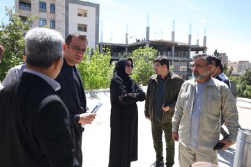 بازدید از کتابخانه عمومی 22 بهمن