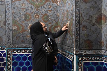 بازدید دبیرکل نهاد از مقبره بایزید بسطامی