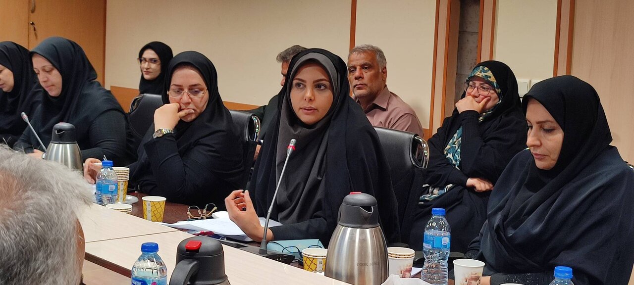 دومین نشست شورای اداری اداره کل کتابخانه های عمومی استان تهران برگزار شد