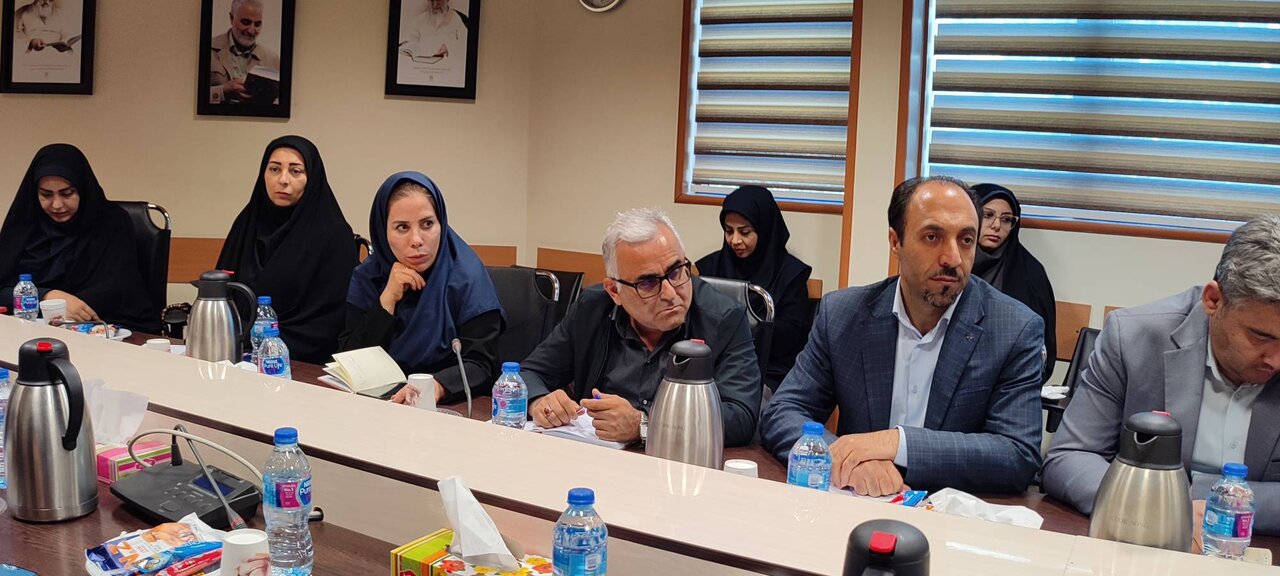 دومین نشست شورای اداری اداره کل کتابخانه های عمومی استان تهران برگزار شد