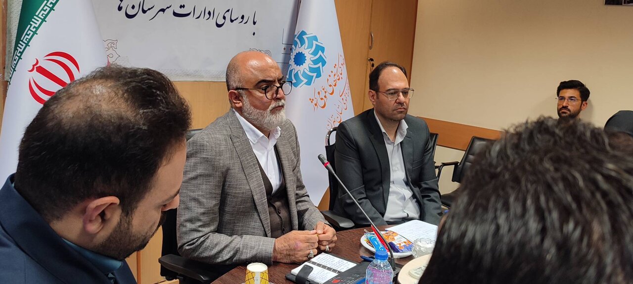 دومین نشست شورای اداری اداره کل کتابخانه های عمومی استان تهران برگزار شد