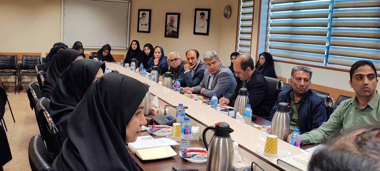 دومین نشست شورای اداری اداره کل کتابخانه های عمومی استان تهران برگزار شد