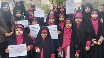 ویژه‌برنامه‌های فرهنگی به مناسبت دهه کرامت در  کتابخانه‌های عمومی شهرستان اسلام‌آباد غرب برگزار شد.