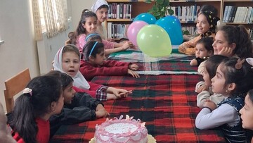ویژه‌برنامه‌های فرهنگی به مناسبت دهه کرامت در  کتابخانه‌های عمومی شهرستان دالاهو برگزار شد.