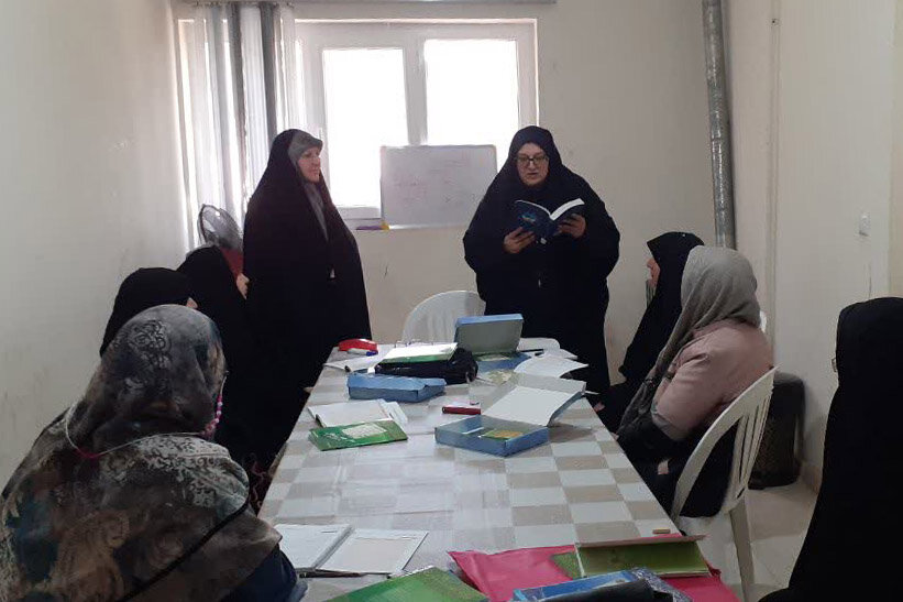 برگزاری برنامههای فرهنگی هنری در کتابخانه های عمومی استان مرکزی