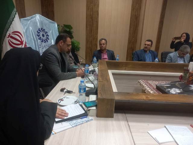 آیین رونمایی از کتاب تخصصی «ماشین‌های سنکرون خطی» در سمنان