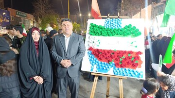 قاب های ماندگار با نقشه ایران عزیز از حضور مردم در سنگر فرهنگی اداره کل کتابخانه های لرستان در شب های همدلی و اتحاد