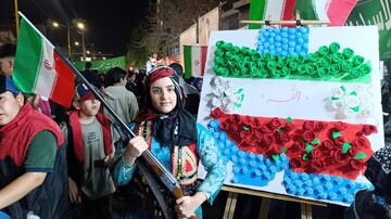 قاب های ماندگار با نقشه ایران عزیز از حضور مردم در سنگر فرهنگی اداره کل کتابخانه های لرستان