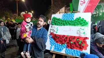 قاب های ماندگار با نقشه ایران عزیز از حضور مردم در سنگر فرهنگی اداره کل کتابخانه های لرستان در شب های همدلی و اتحاد