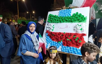 قاب های ماندگار با نقشه ایران عزیز از حضور مردم در سنگر فرهنگی اداره کل کتابخانه های لرستان در شب های همدلی و اتحاد