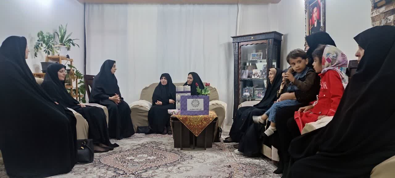 دیدار با همسر نویسنده و مادر شهید پاسدار محسن زائری