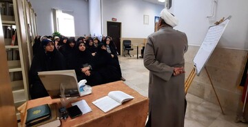 محفل قرآنی "مصباح" با حضور پرشور علاقمندان به تفسیر قرآن کریم
