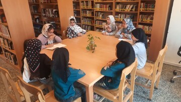 جمع خوانی کتاب “مسافر هشتم” با اعضای کودک کتابخانه فردوسی
