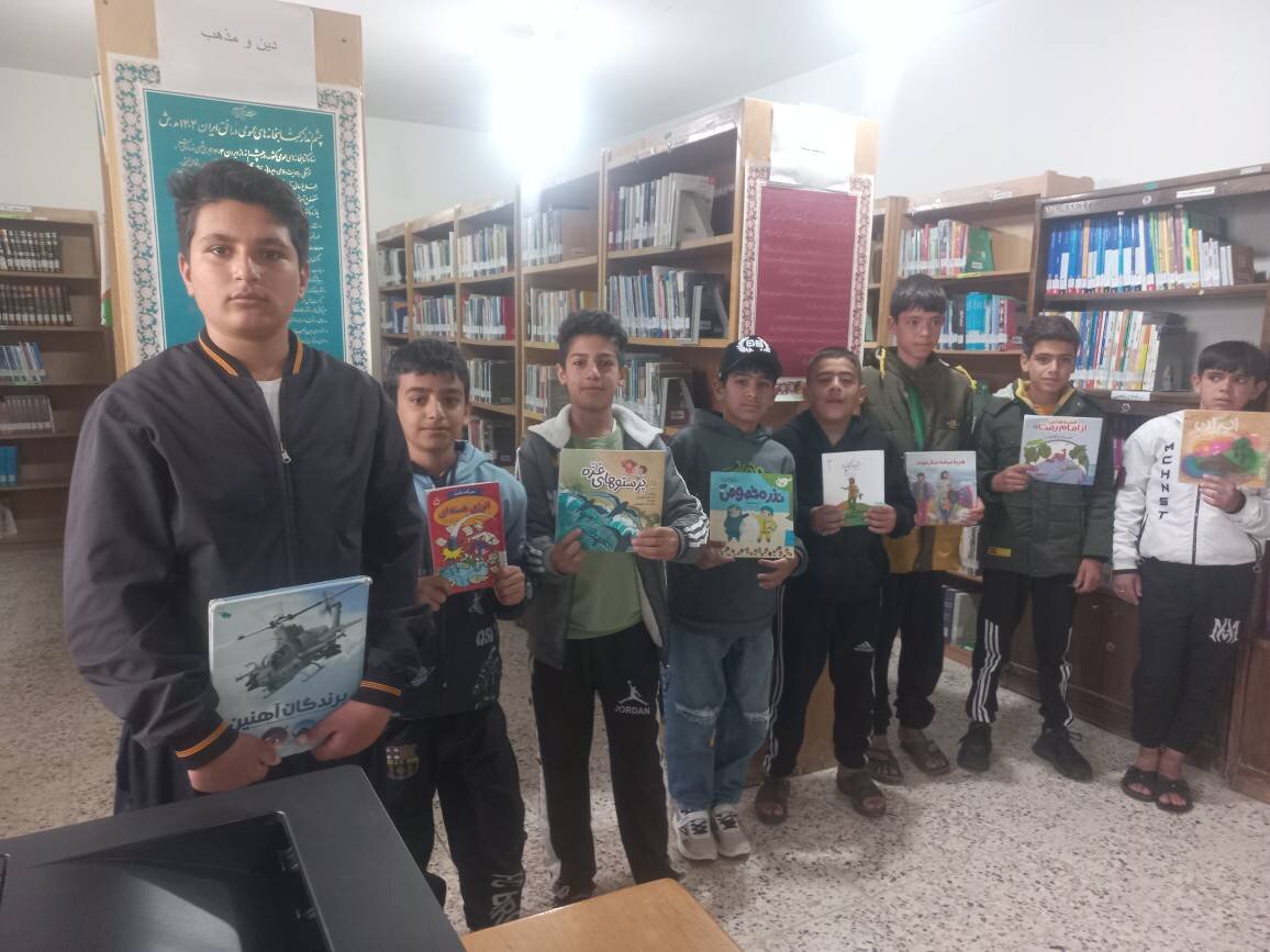 برگزاری برنامه های فرهنگی و آموزشی در کتابخانه ملاصدرا روستای کاغه شهرستان دورود