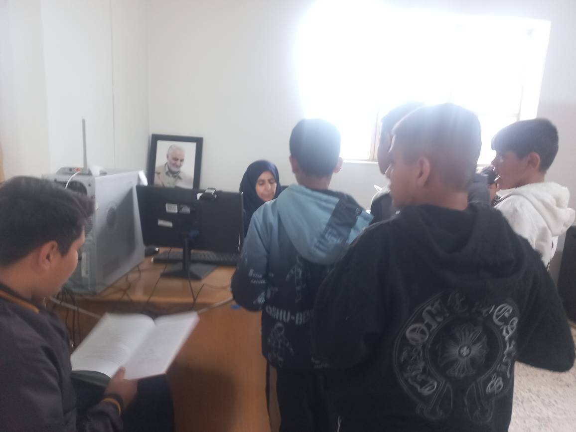 برگزاری برنامه های فرهنگی و آموزشی در کتابخانه ملاصدرا روستای کاغه شهرستان دورود