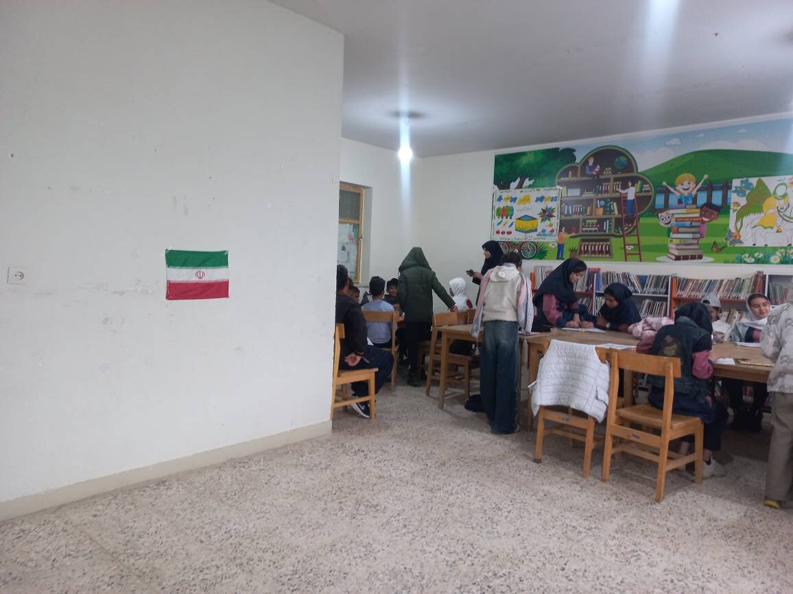 برگزاری برنامه های فرهنگی و آموزشی در کتابخانه ملاصدرا روستای کاغه شهرستان دورود