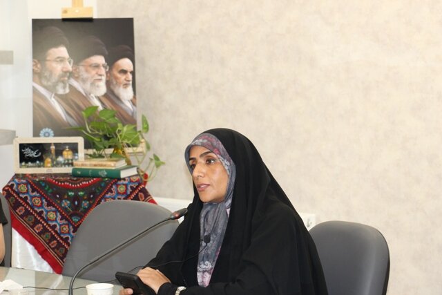 طنین «زمزمه قدسیان» در دهه کرامت؛ آیین شعرخوانی در کرمان