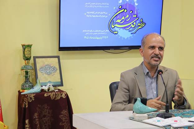 طنین ارادت شاعرانه در کتابخانه‌های عمومی سراسر کشور با برگزاری عصر شعر «زمزمه قدسیان»