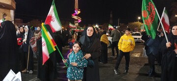 حضور کارکنان کتابخانه های عمومی شهرستان نقده در تجمعات شبانه 