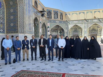 تجلی پیوندِ معنویت و دانایی؛ تشرف کتابداران خراسان رضوی به مضجع شریف ثامن‌الحجج (ع)