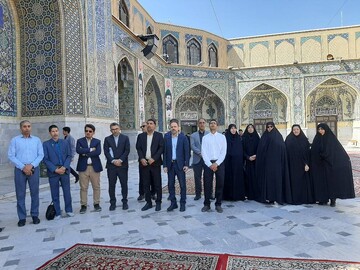 تجلی پیوندِ معنویت و دانایی؛ تشرف کتابداران خراسان رضوی به مضجع شریف ثامن‌الحجج (ع)