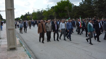 حضور مدیرکل و کارکنان کتابخانه‌های عمومی استان کرمانشاه در رزمایش سراسری«جانفدا برای ایران امام رضایی»