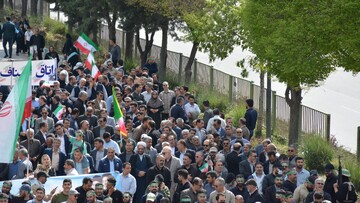 حضور مدیرکل و کارکنان کتابخانه‌های عمومی استان کرمانشاه در رزمایش سراسری«جانفدا برای ایران امام رضایی»