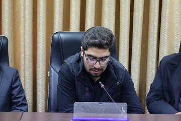 محفل شعر «زمزمه قدسیان» در آذربایجان‌غربی برگزار شد