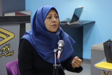 نشست ادبی «روایت داستان‌های جنگ برای کودکان و نوجوانان» در اراک