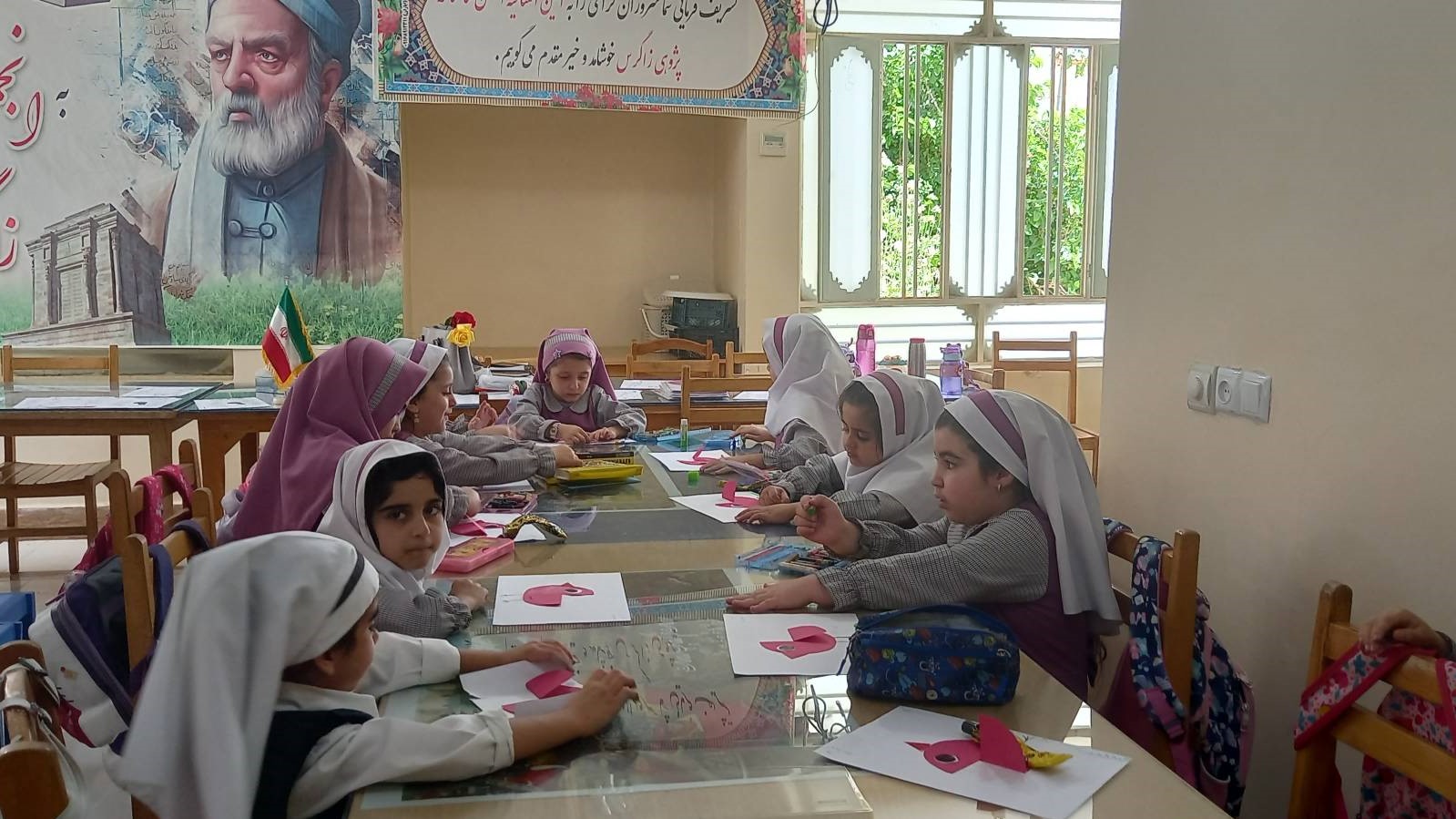 کتابخانههای ارمغان و شهید مصطفی خمینی میزبان کلاسهای رفع اشکال دانشآموزان شدند