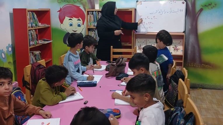 کتابخانه‌های ارمغان و شهید مصطفی خمینی میزبان کلاس‌های رفع اشکال دانش‌آموزان شدند