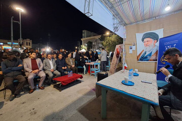 زمزمه قدسیان در غرفه کتابخانه ایران استان ایلام